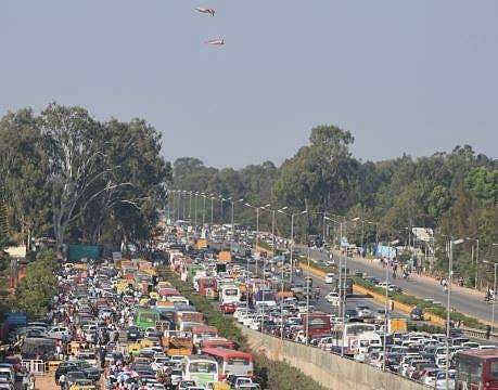 Bumper to bumper traffic jams were witnessed in several locations along the busy Bellary Road, which also connects to Kempegowda International Airport Ltd, at Devanahalli. | Express Photo Service