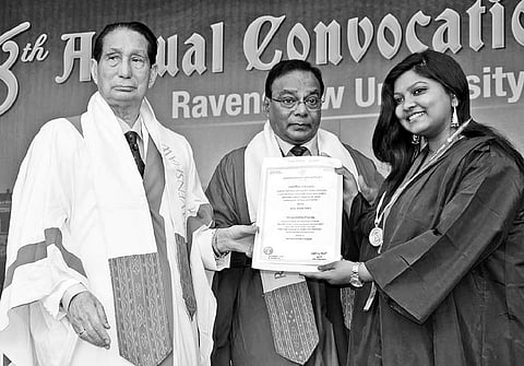 Governor Dr SC Jamir handing over certificate to a student during convocation of Ravenshaw University | EXPRESS