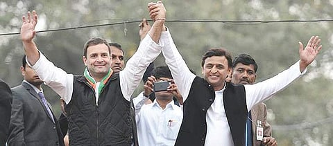 Rahul Gandhi (left) and Akhilesh Yadav