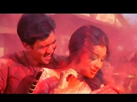 Aaj na chodenge (Kati Patang, 1970) Singer: Kishore Kumar Music: R.D.Burman Lyrics: Anand Bakshi (Pic / Youtube screengrab)