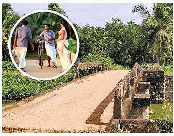 The bridge shot to fame in 1989 with the release of the  Mohanlal-starrer 'Kireedam.' Since then it has been known locally as 'Kireedam Paalam.'