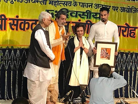 Chitra Singh apologising to the crowd expressing her inability to sing at the Sankat Mochan Music Festival in Varanasi on Saturday. (EPS)