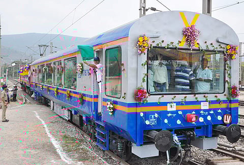 Tourists can now indulge in taking in the sights at Araku Valley in Visakhapatnam like never before, all while travelling in the comfort of an air-conditioned coach.  The Railways inauguarated the Vistadome coach in the Visakhapatnam-Araku Valley route th