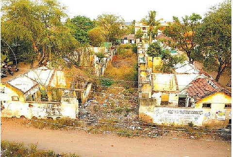 The police housing quarters built around 50 years ago during the chief ministership of K Kamaraj at Kallakurichi in Villupuram district, in complete ruins now | Express