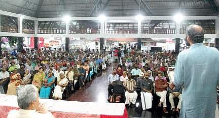 Mahabharata readings by Sunil P Elayidom.