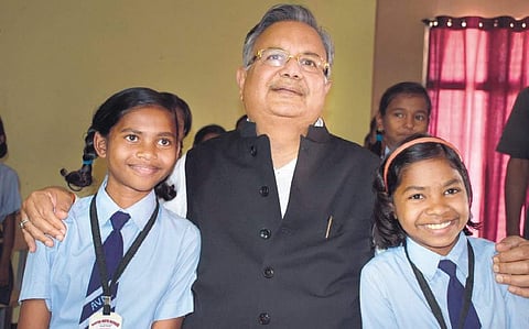 CM Raman Singh with Chhattisgarh school students