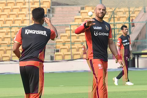 RCB team pratice at Chinnaswamy Stadium in Bengaluru on Monday.| (Vinod Kumar T | EPS)