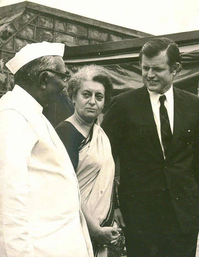 Though he supported Prime Minister Indira Gandhi during the Emergency, along with five other leaders, resigned from the Cabinet to form Congress for Democracy party within the Janata coalition. (Jagjivan Ram with Prime Minister Indira Gandhi|PTI )