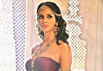 Telugu stars are handsome: Madhu Sneha