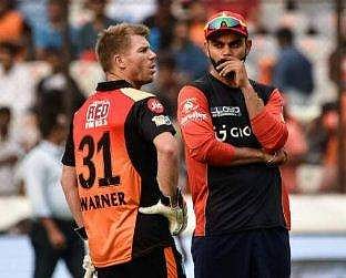 David Warner (L) and Virat Kohli | EPS