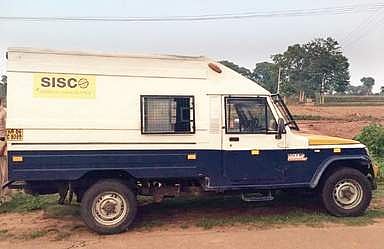 Four men flee with Rs 7.5 crore meant for Bengaluru bank