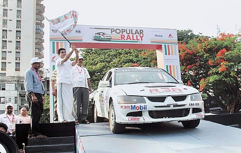 Hibi Eden MLA flagging off Popular Rally 2017 at Marine Drive in Kochi on Saturday | Melton Antony