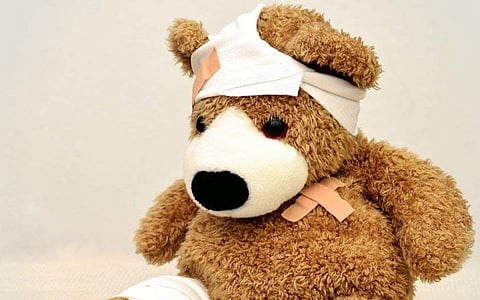 In the opening session, teddy bears underwent a 'CT scan', and were led into the surgery ward to get anaesthetics before their operation.