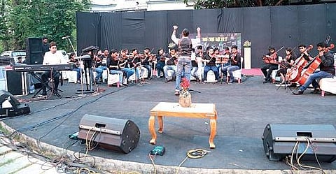 Strumming a child-like symphony