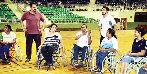 Sweety Bagga (third left) with coach Antony Das Periera (centre) | D SAMPATHKUMAR