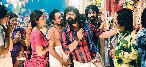 Anbanavan Asaradhavan Adangadhavan review: Awful, Awful, Awful