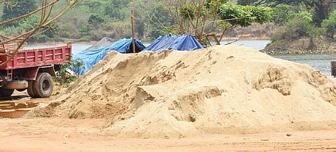 Sand mafia ruling the roost in Andhra, says CREDAI