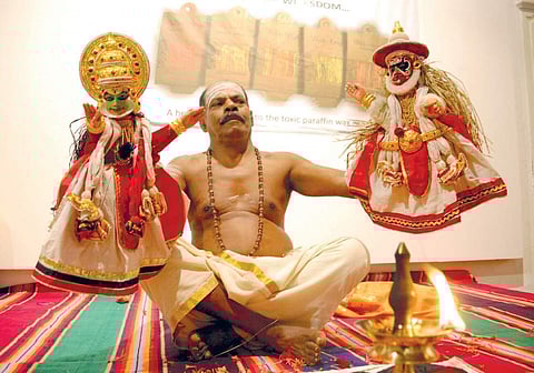 K C Ramakrishnan, a glove puppeteer of paava  kathakali