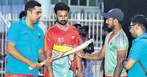 Madurai Super Giant coach Vidyut Sivaramakrishnan (L) & captain Arun Karthik (R)