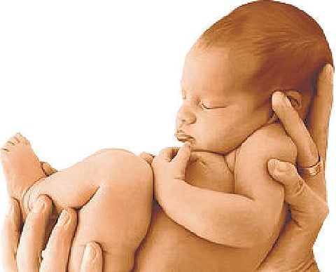 Indian woman is breaking stereotypes with birth photography