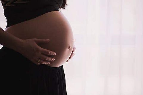 Pregnant women with Hepatitis C have 90% chance of infecting their newborn