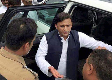 Samajwadi Party leader Akhilesh Yadav being detained by the police at Lucknow-Agra Expressway in Unnao while he was on his way to Auraiya to attend a protest rally on Thursday. (PTI)