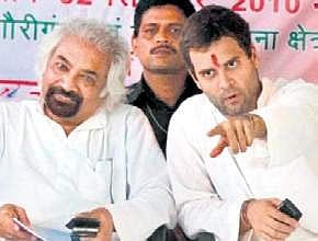 Sam Pitroda with Rahul Gandhi