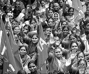A file photo of Civic workers on dharna outside BBMP office .