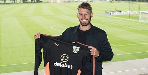 Adam Legzdins | Twitter: @BurnleyOfficial