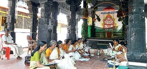 Devotees chanting ‘Lalitha Sahasranamam’ in connection with Navarathri festival at Poojappura Mandapam | Kaviyoor Santhosh