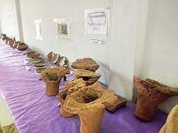 Earthen pots