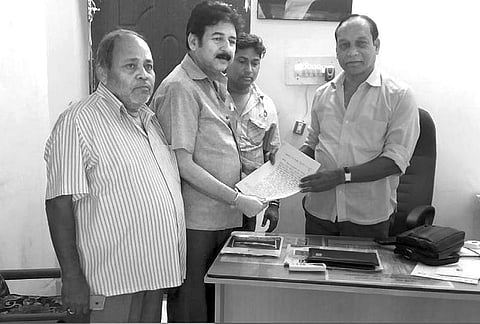 The BJD team submitting petition to district chief Bijay Ranjan Singh Bariha | Express