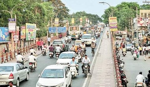 The over bridge at Shankar Vilas centre in Guntur | Express
