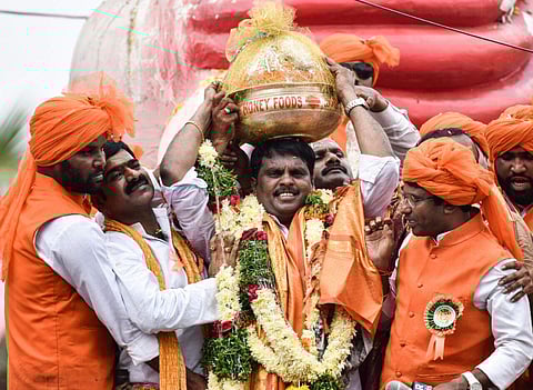 Nagam Tirupati Reddy bags Balapur Laddu at Rs 15.60 lakh during Ganesh Laddu Auction in Hyderabad. (Vinay Madapu |EPS)