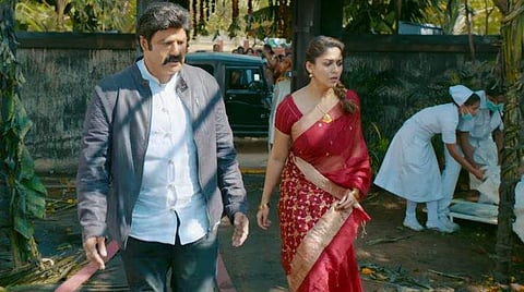 Nandamuri Balakrishna and Nayanthara in 'Jai Simha'. (YouTube screengrab)