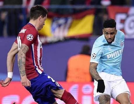 PSV Eindhoven striker Jurgen Locadia (right) | Photo: AFP