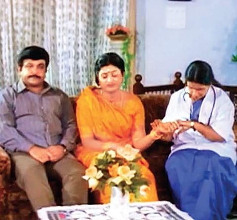 A still from Super Kudumbam