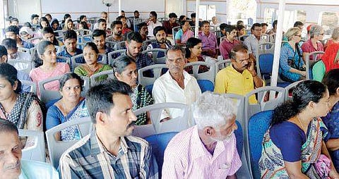 The boat, Fort Queen