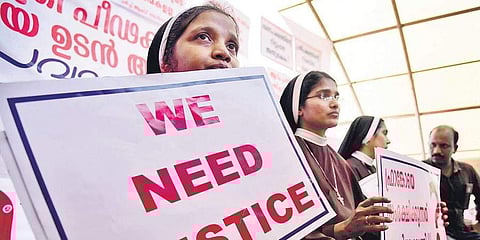 Nuns of the Missionaries of Jesus at their dharna at the High Court junction in Kochi, demanding the arrest of Jalandhar Bishop Franco Mulakkal. ( Photo | ENS/Albin Mathew)