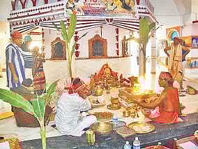 Durga Puja being performed as per Bengali tradition at Kalibari | Express