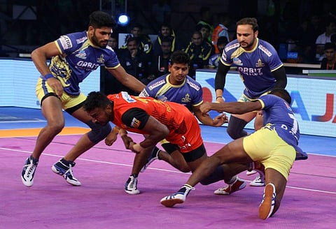 Thalaivas tried hard to make a comeback but Bengaluru Bulls' defence was on top of their game (Photo | Twitter/ProKabbadi)