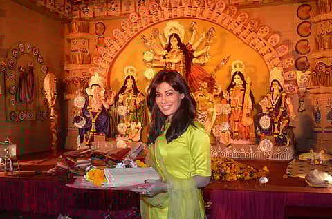 Hindi film actress Chitrangda Singh visited Mumbai's famous Durga Bari Samiti at Sheth Gokuldas Tejpal Hall on 17 October 2018 to join in the Maha Ashtami celebrations at the Samiti. The puja conducted by the Durga Bari Samiti is the oldest in the city. C
