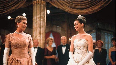 Anne Hathaway with co-star and veteran actor Julie Andrews in a still from the 'The Princess Diaries'. 