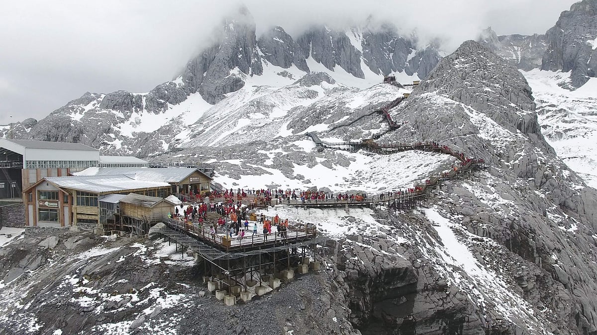 Scientists deploy real-time monitoring network to prevent glacial disasters in Himalayas