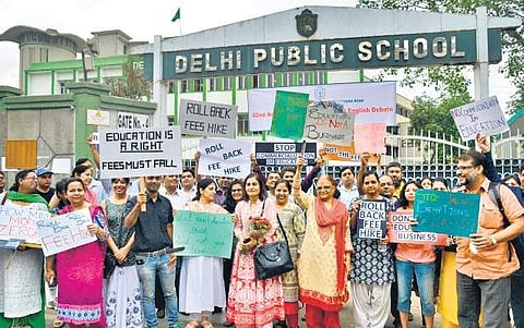 Parents protesting against the fee hike by Delhi Public School