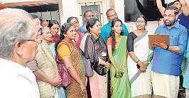 Devaswom Minister Kadakampally Surendran inaugurating the statewide survey of the Kerala State Literacy Mission Authority in flood-affected areas on Tuesday at Anamukham ward in Thiruvananthapuram