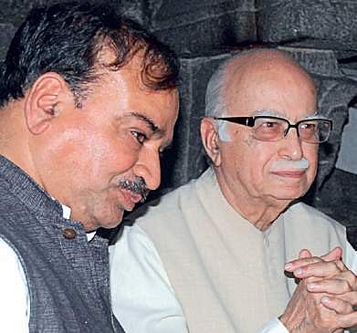 Union minister Ananth Kumar with  BJP patriarch L K Advani