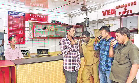 A cup of tea at Irani Tea Stall is served in a 60 ml glass along with butter biscuits, or a plate of crisp samosas   Nakshatra  Krishnamoorthy