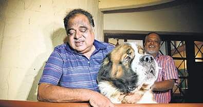 Ambareesh’s pet Kanwarlal was visibly sad at his JP Nagar residence after the actor’s death