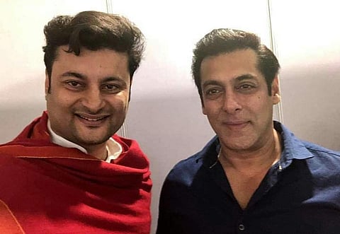 Anubhav Mohanty with Salman Khan. (Photo| Twitter)